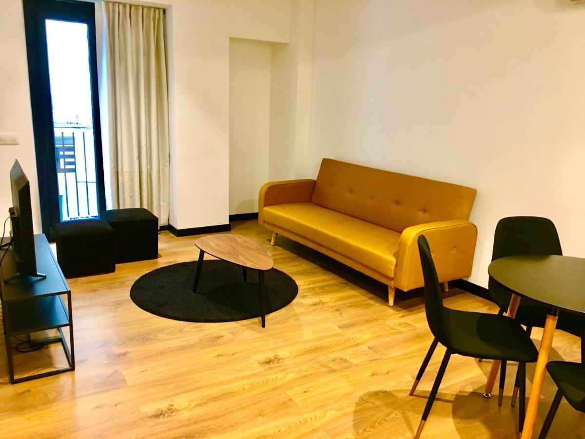 Loft De Diseno Con Balcon Apartment ฟิกวยเรส ภายนอก รูปภาพ